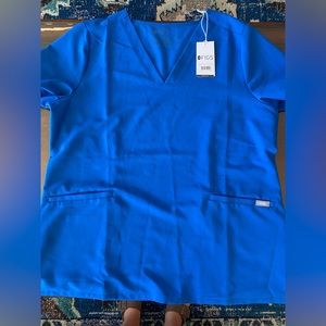 NWT Figs Scrub Top